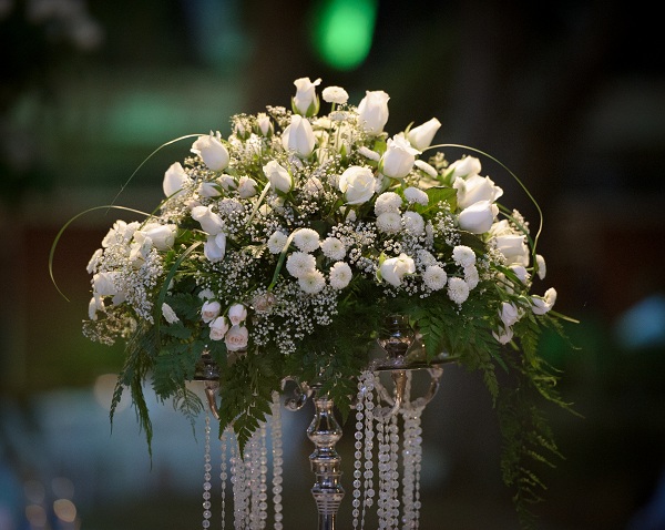 bouquet of white flowers